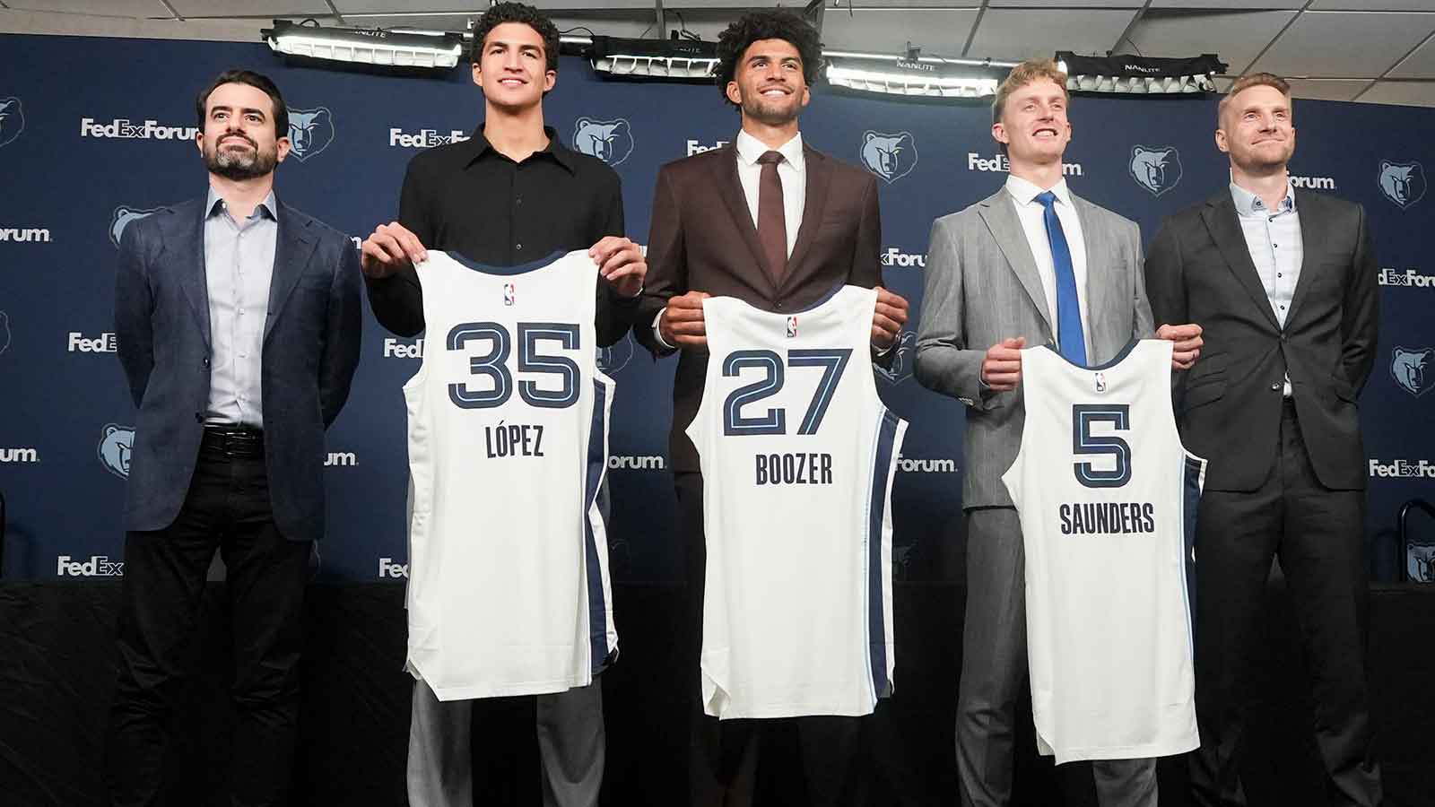 A 24-Year-Old Rookie Just Called Himself a Veteran. The Memphis Grizzlies Are That Young.