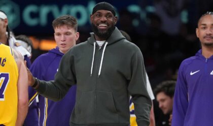 LeBron James and Lakers Have Gone Quiet. That Could Be a Problem.