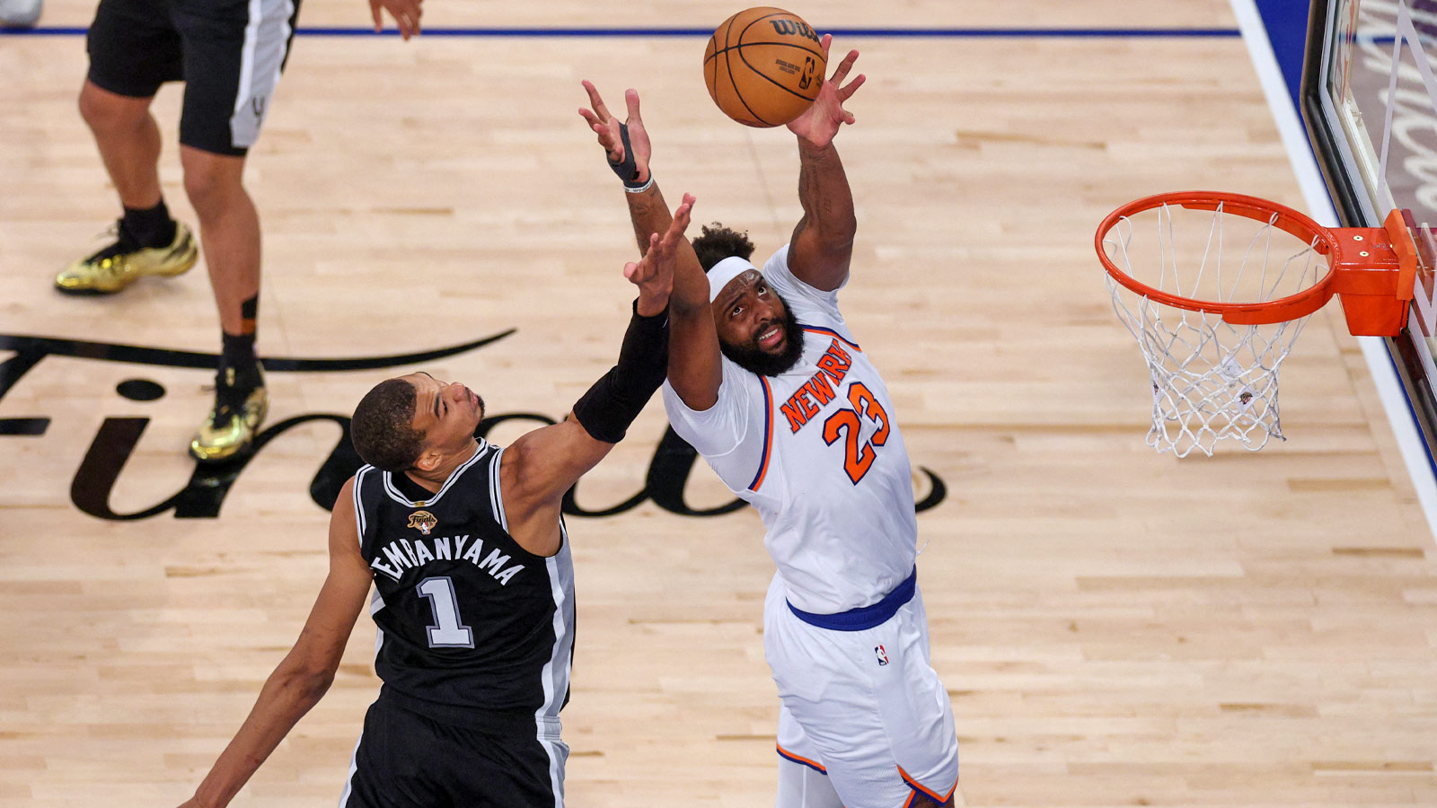 Knicks Front Office Is Begging Ownership to Keep Mitchell Robinson. James Dolan Isn’t Biting.