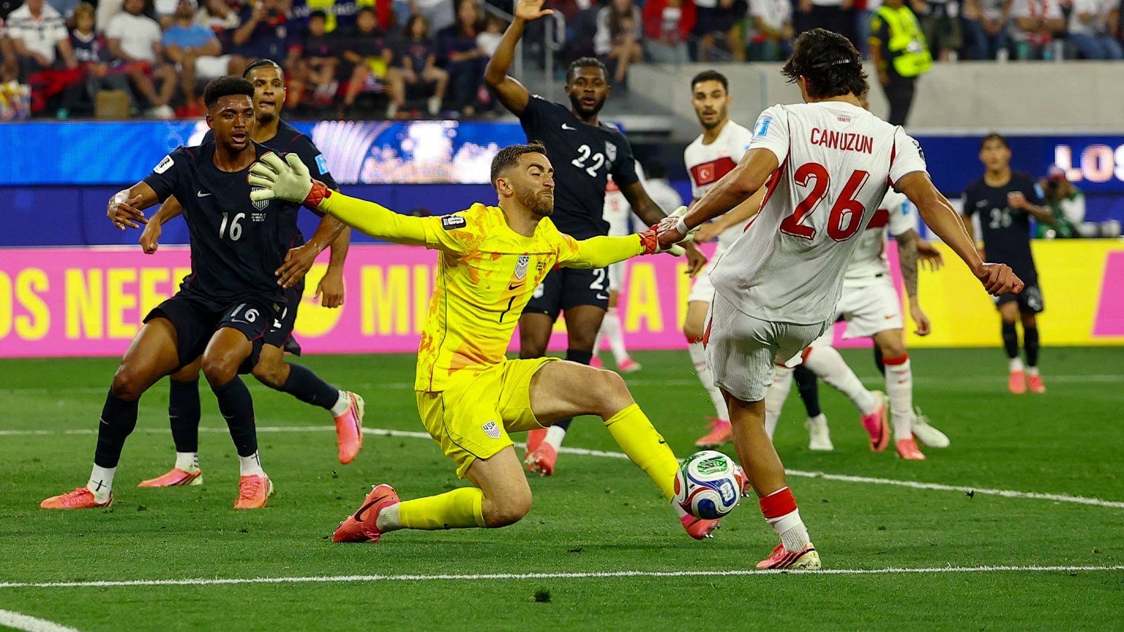 Pochettino’s Backup Experiment Nearly Pays Off as USMNT Falls 3-2 to Turkey