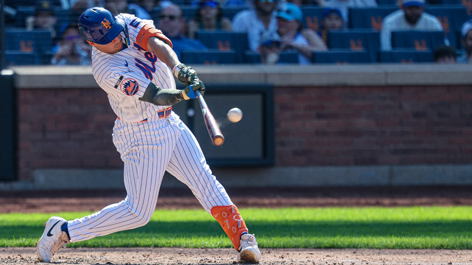 Mets Shuffle the Roster After Parting Ways with Carlos Mendoza