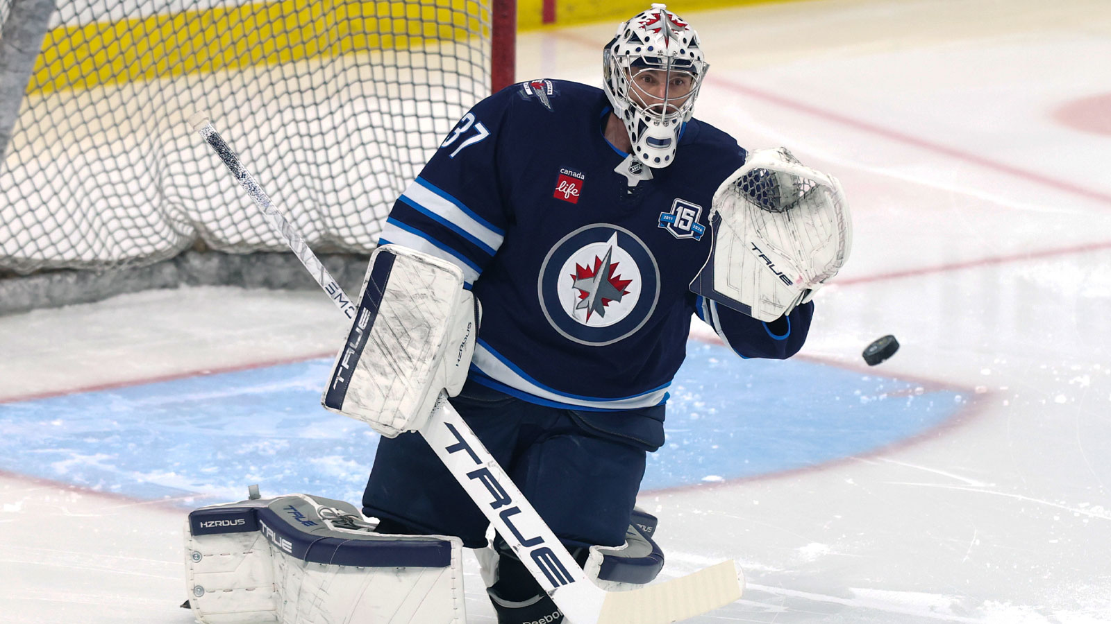 Winnipeg GM Won’t Rule Out Connor Hellebuyck Trade After Disappointing Season