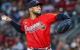 Robert Suarez’s Elbow Injury Forces Braves to Rethink Their Bullpen Plans Before the Deadline