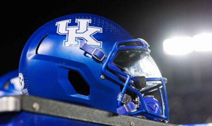 Kentucky 4-Star WR Pick Snubs Notre Dame and Louisville for In-State Wildcats