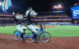 Mr. Met Kept Dancing While the Mets Manager Got Fired. It Was Perfect Timing.