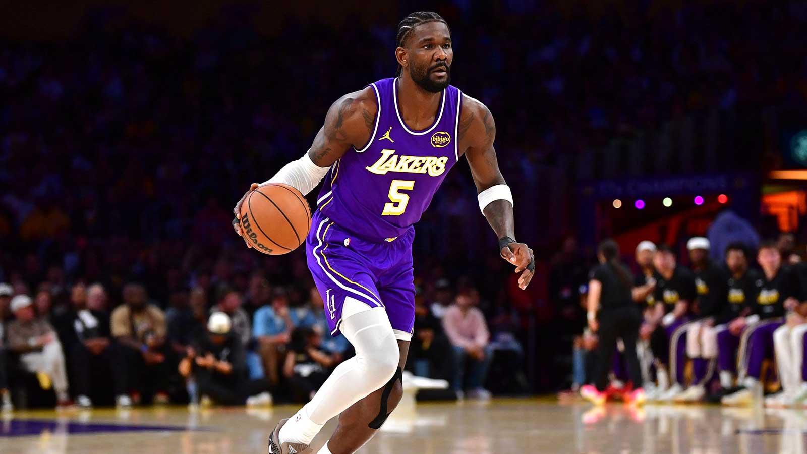 Deandre Ayton’s $8.1 Million Decision Could Shape the Lakers’ Entire Offseason