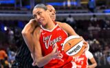 A’ja Wilson Tied Her Own Shoe and Dropped 30-15-4-3 on a Twisted Ankle
