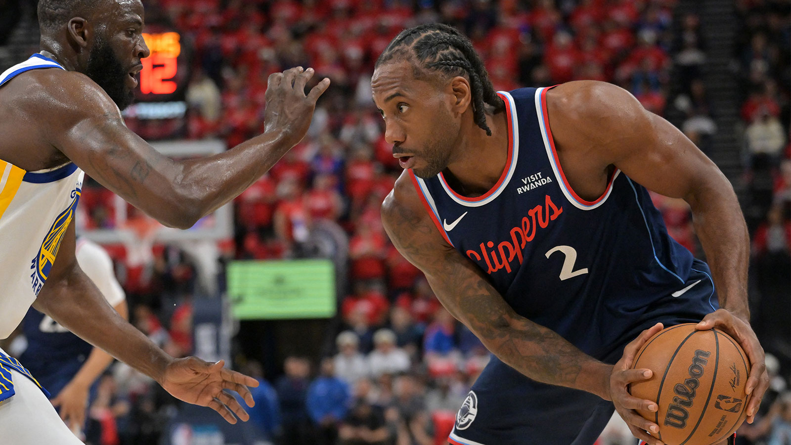 Kawhi Leonard Wants a Raptors Reunion and Both Sides Are Talking Trade
