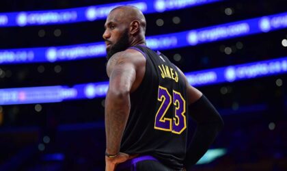 Warriors’ Play for LeBron Forces Lakers to Finally Pick Up the Phone