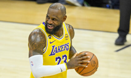 LeBron Is Cruising Through Ohio Right as the Warriors Noise Gets Loud