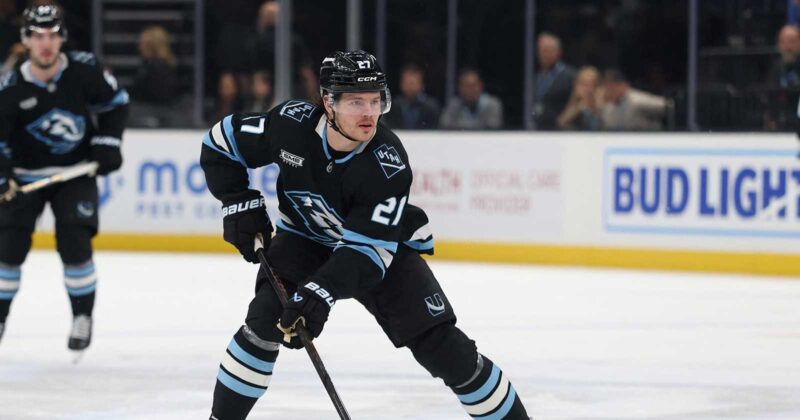 Utah’s Barrett Hayton Triggers Arbitration as First NHL Forward to File This Offseason