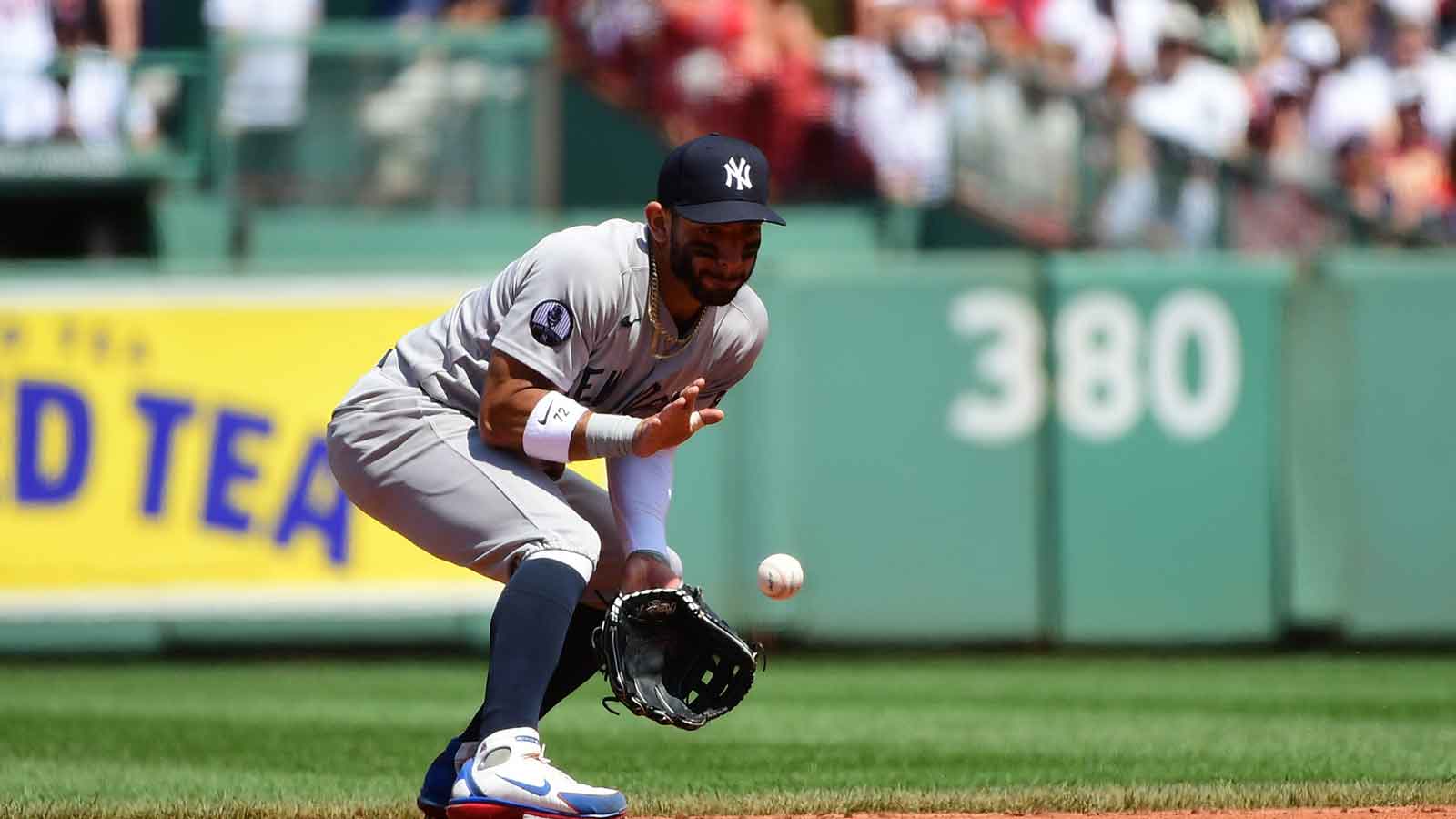 Aaron Boone admits Yankees’ defense was sloppy but says tonight was different. That’s complicated.