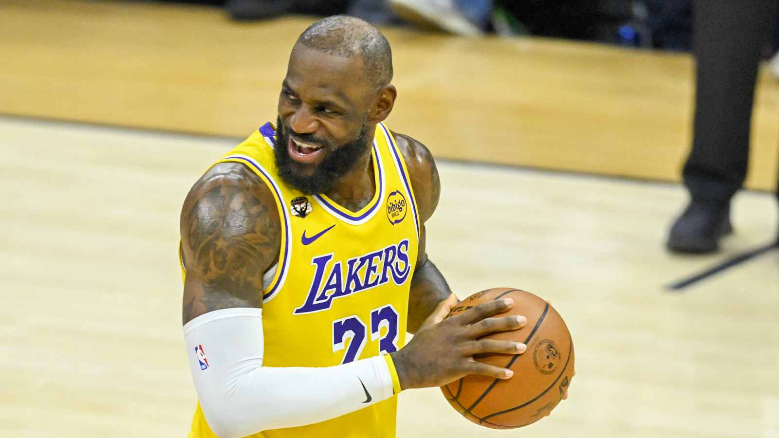LeBron James Hit the Gym at Sunrise on Free Agency Day. The Warriors Are Watching.
