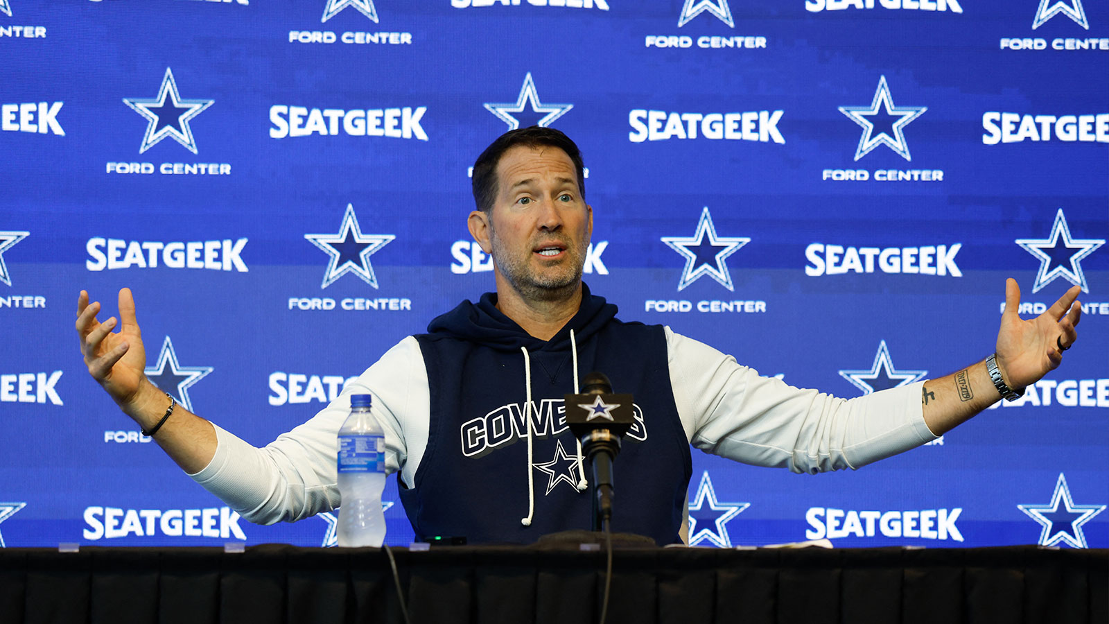 PFF’s 2027 Mock Draft Has the Cowboys Going Offense First, but the Defense Gets Its Turn
