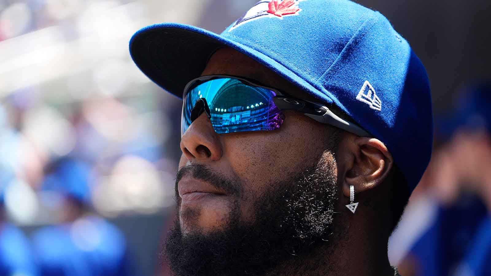 Vladimir Guerrero Jr. scratched with back tightness, Blue Jays shift infield vs. Mets
