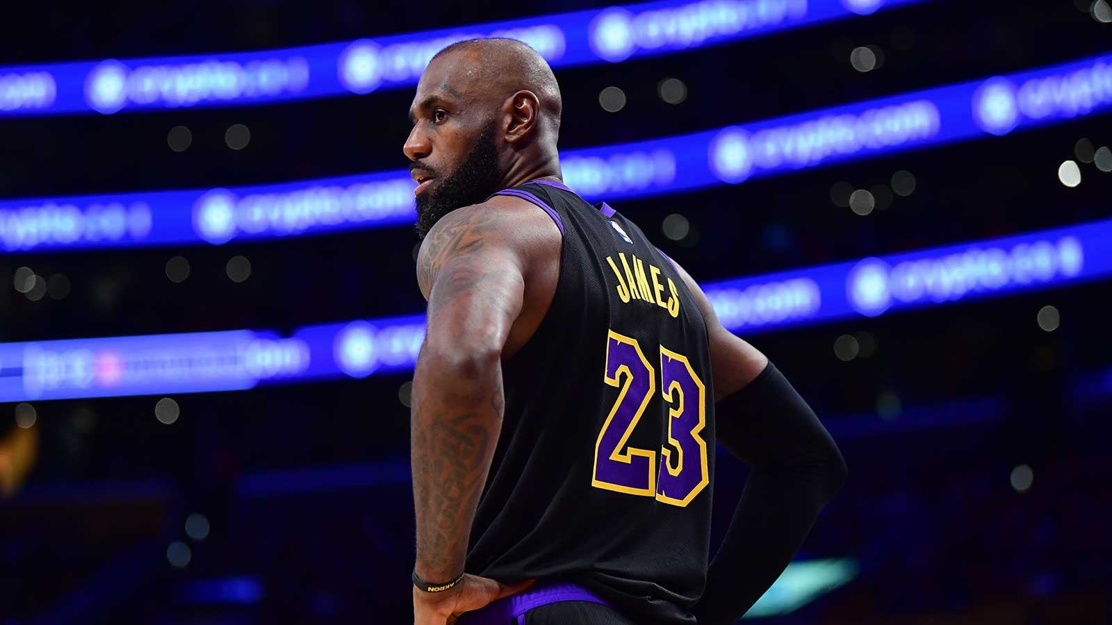 LeBron James Is a Free Agent Now. Don’t Expect Him to Rush the Next Move.