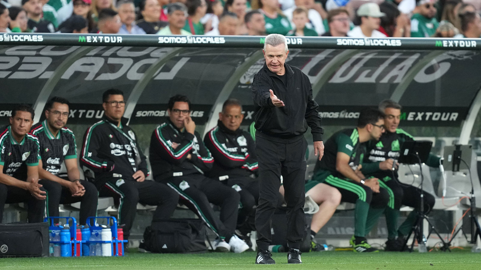 Thunderstorms Hit Mexico City. Mexico-Ecuador Kickoff Pushed Back an Hour.