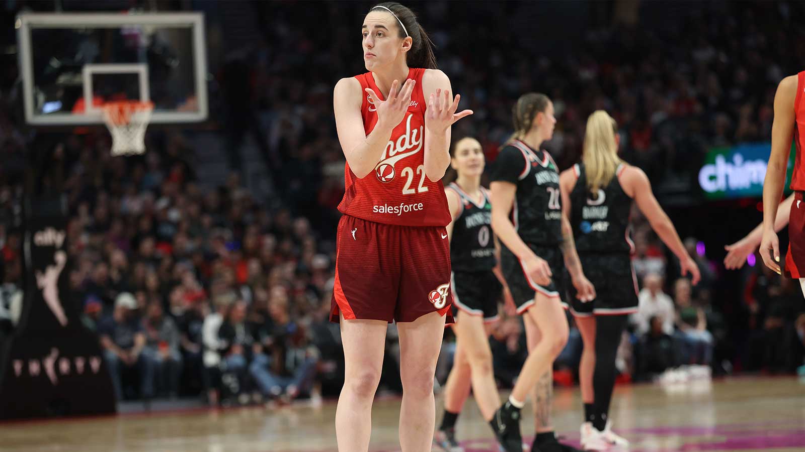 Caitlin Clark Attacked by LA Columnist — Is Her Response About to Shake Up the Fever’s Season?