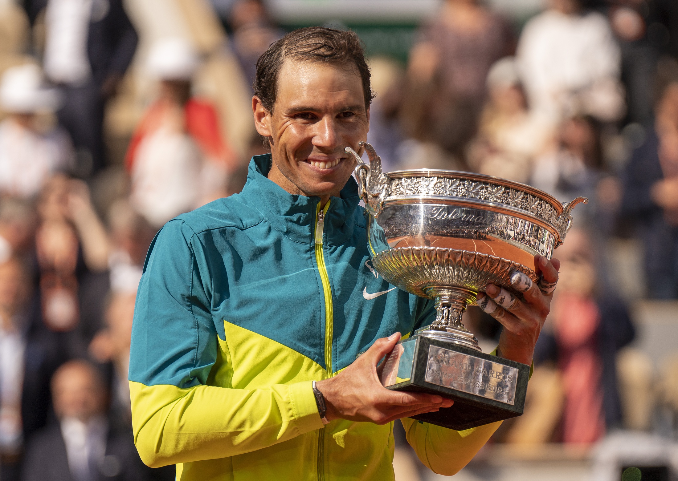 Rafael Nadal’s Retirement Hasn’t Left Roland Garros — His Shadow Remains the Favorite