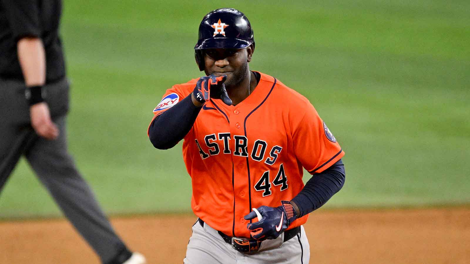 Astros GM Cuts Off Yordan Alvarez Trade Talks — But Is a Fire Sale Next?