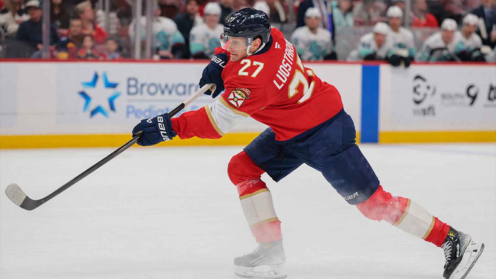 Panthers Target Red Wings Star Dylan Larkin — What That Means for Both Teams
