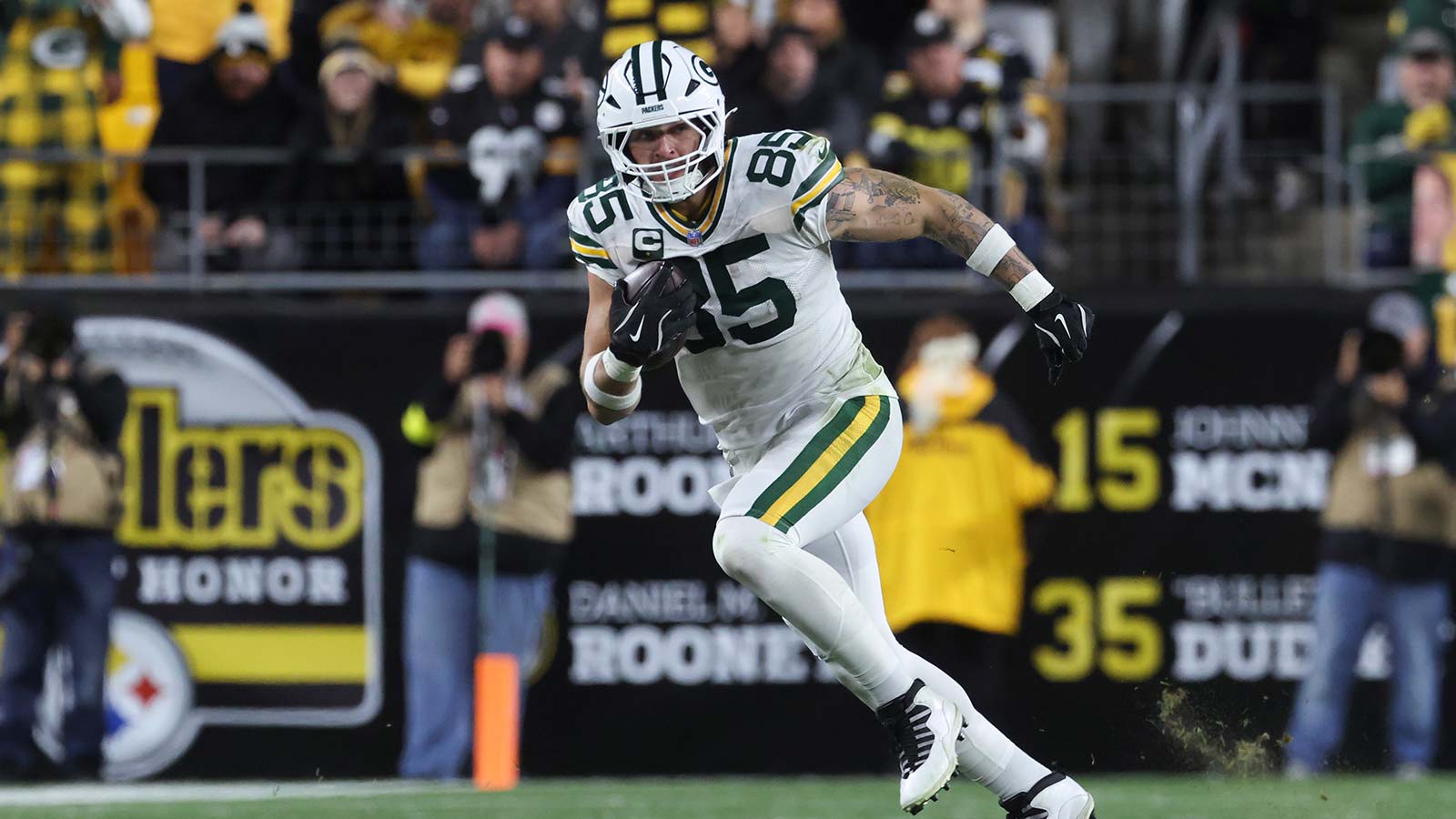 Packers’ Tucker Kraft Says ‘I Was the Best’ — But Can His Knee Deliver in Week 1?