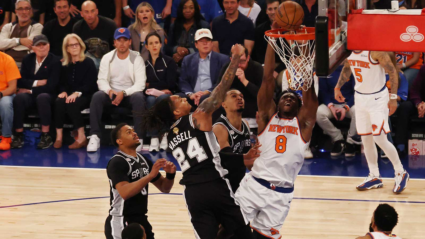 A.J. Dybantsa’s Courtside Meltdown After Knicks’ Win — the NBA-Curse Fears Make Sense