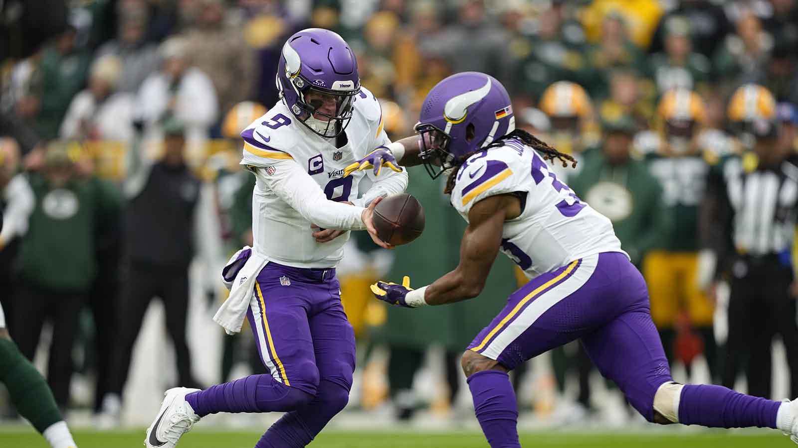 Vikings RB Aaron Jones Saved JJ McCarthy at 2 AM — Here’s What Teammates Are Saying