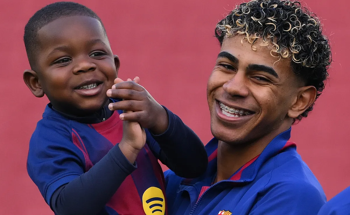 Lamine Yamal’s Little Brother Picks Ronaldo and Neymar Over Messi — Here’s Why It Matters