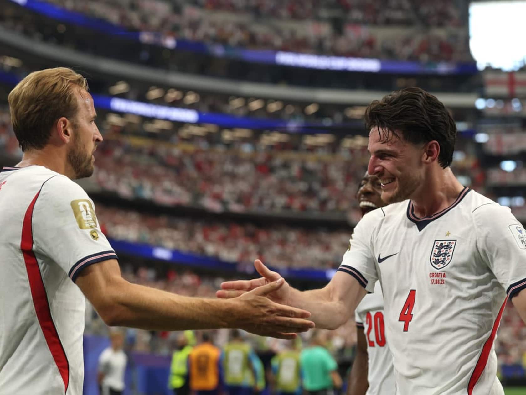 Harry Kane limps, Declan Rice exits early. England says both are fine for Ghana.