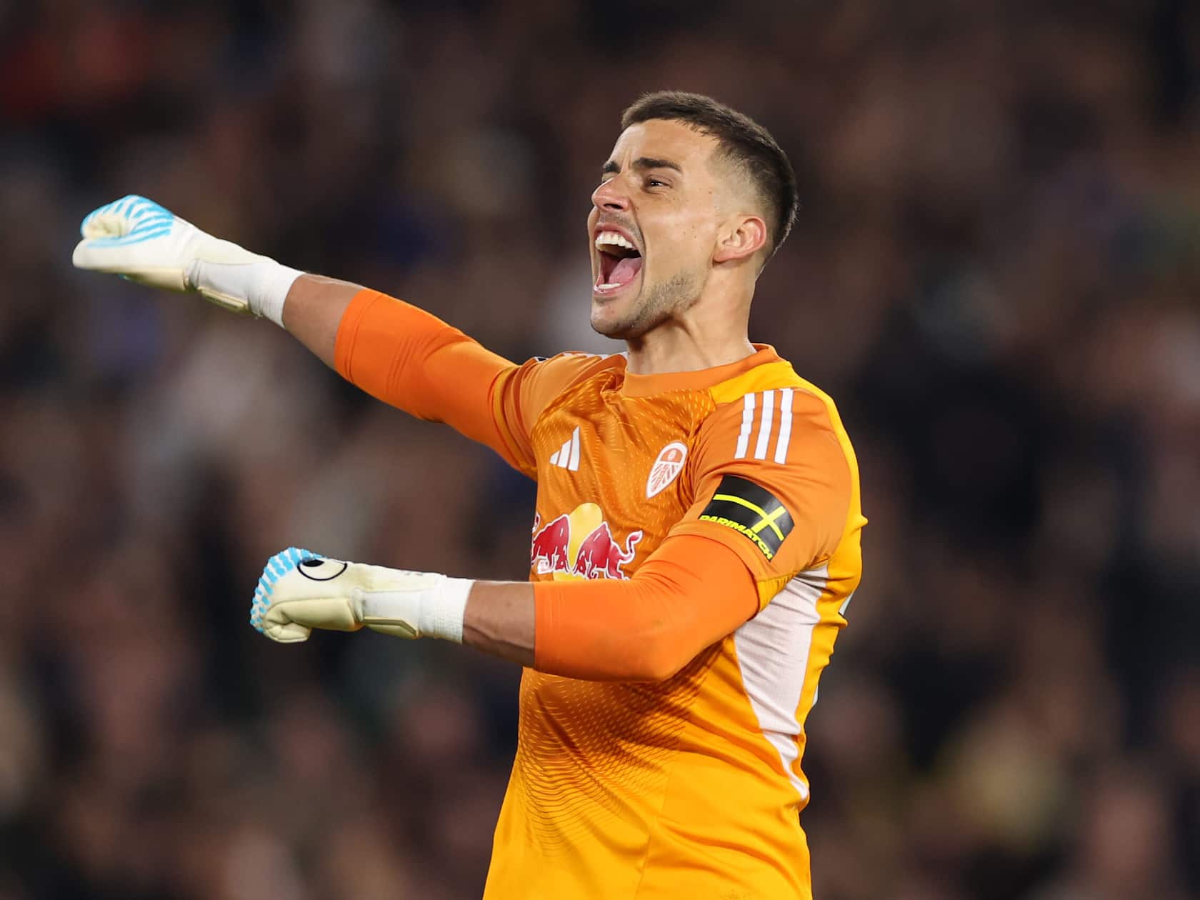 Leeds United Risk Losing Karl Darlow for Free as Manchester United Push for Deal