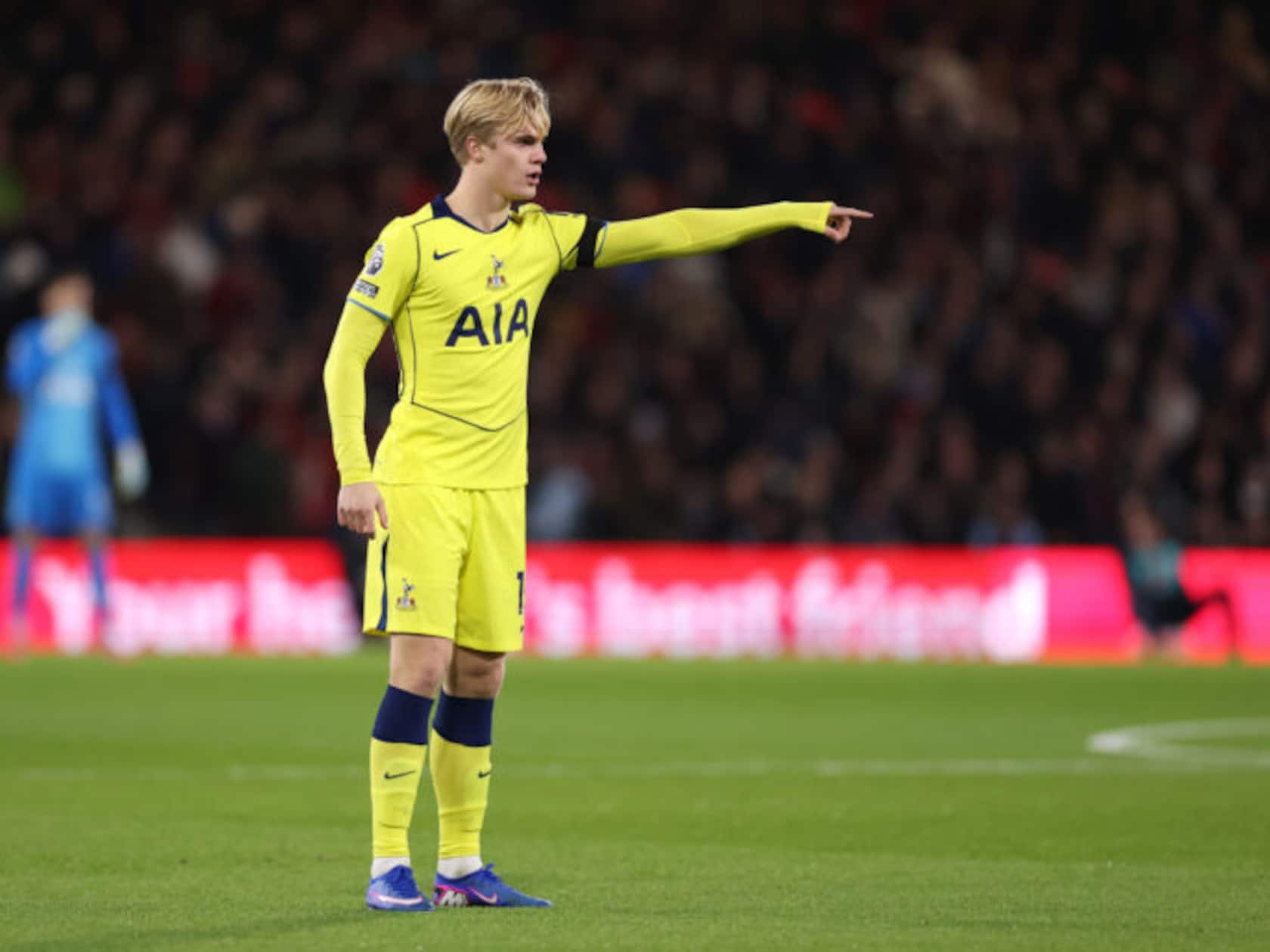 Lucas Bergvall Wants Out of Tottenham and the Timing Couldn’t Be More Awkward
