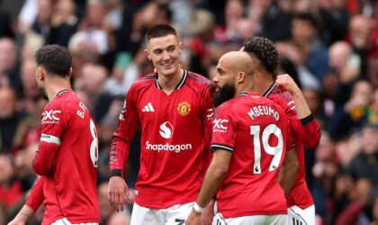 Barcelona’s Alvarez Hunt Has a Backup Plan. It Includes a Man United Striker.