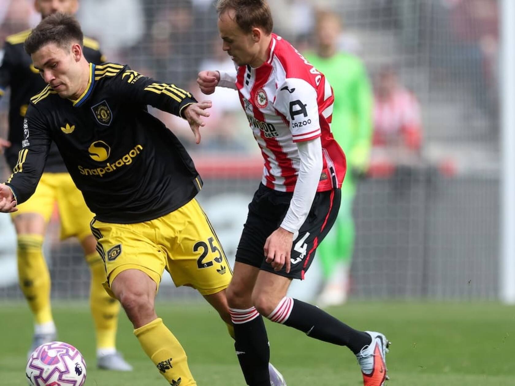 Man United Ready to Take a Financial Hit to Move Manuel Ugarte This Summer