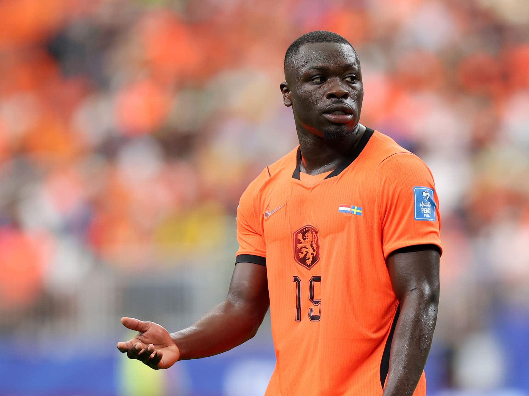 Manchester United Face a Crowd for Sunderland’s Brobbey. Is the Price Worth It?