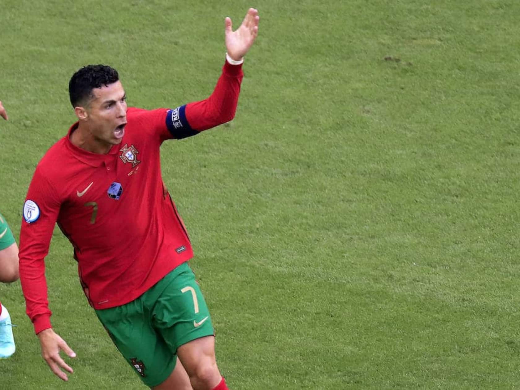 Bruno Fernandes Says Ronaldo Silenced the Doubters. Then He Revealed His Own Goal.