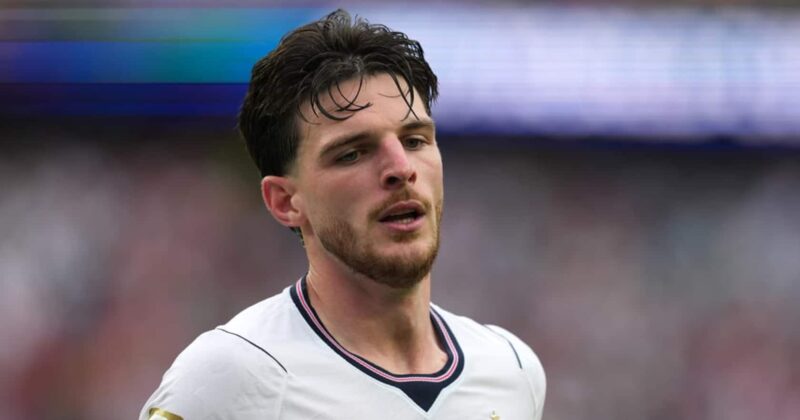 Arsenal Star Eze Says Rice Is Fine After England Fans Spotted the Limp