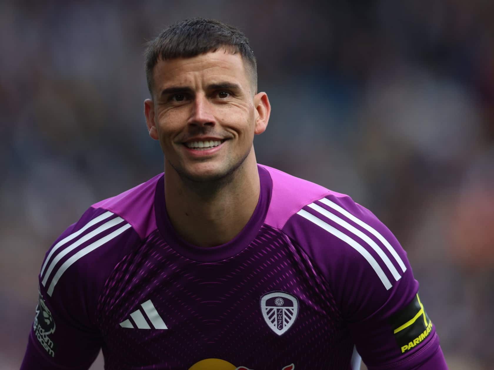 Karl Darlow turns down Manchester United. Leeds keeps its No.1.
