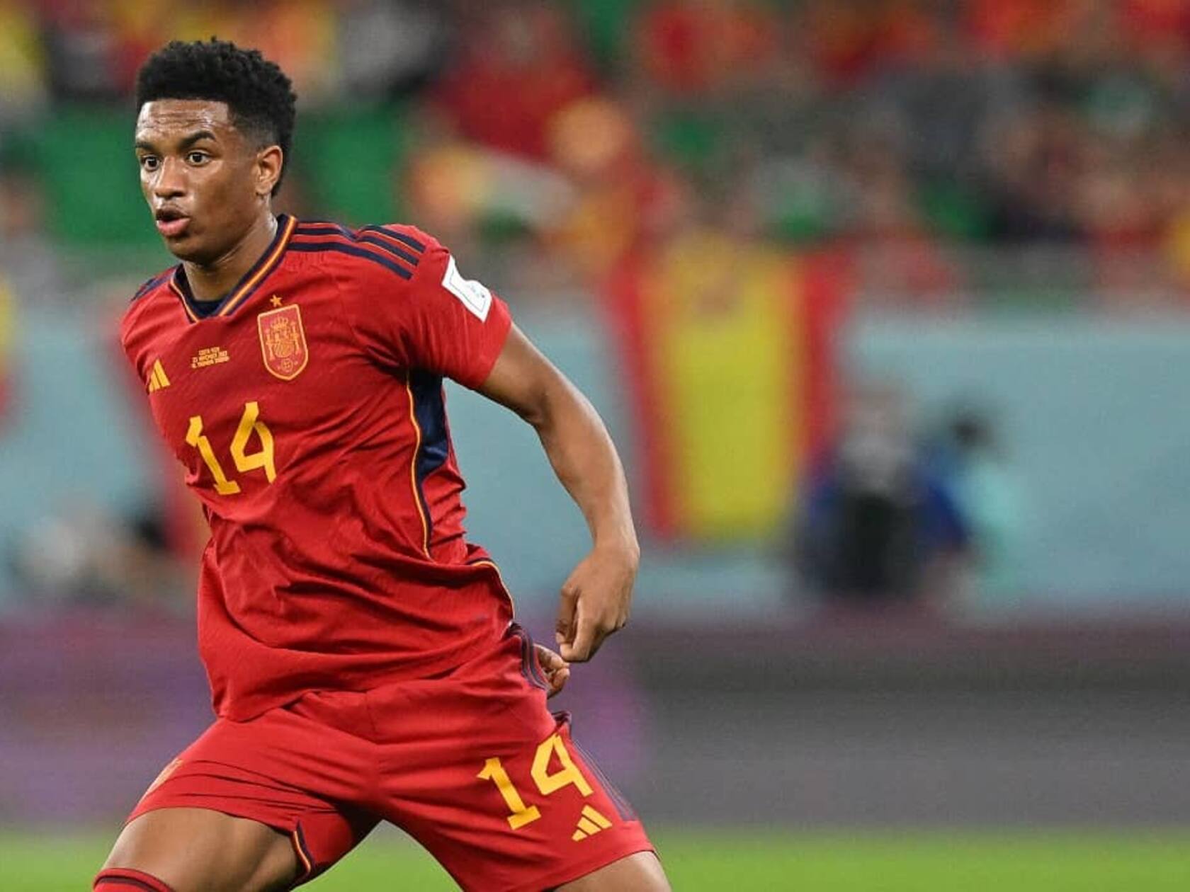 Manchester United Eye Barcelona’s Alejandro Balde as Luke Shaw’s Long-Term Successor