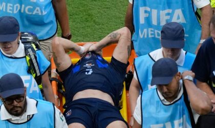 Uruguay Star Ugarte Carried Off in Tears as World Cup Exit Compounds Man United’s Problems