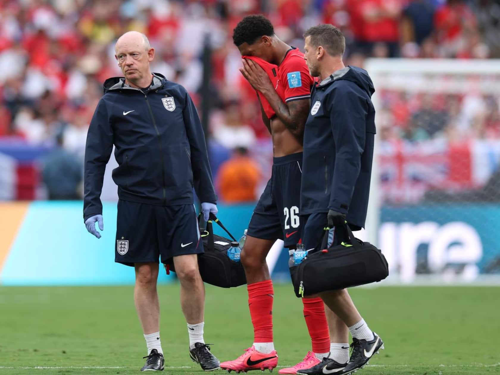 England’s Right-Back Crisis Deepens as Thomas Tuchel Gives Injury Update on James and Quansah