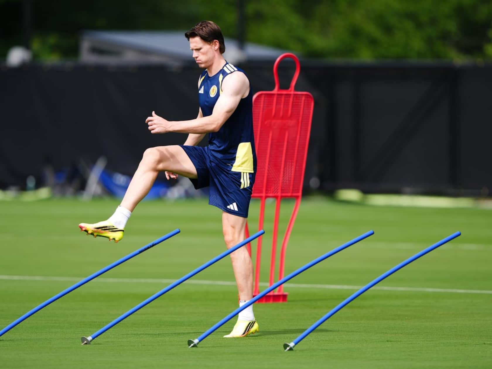 Scotland’s World Cup Hopes Hit as McTominay Vanishes From Training