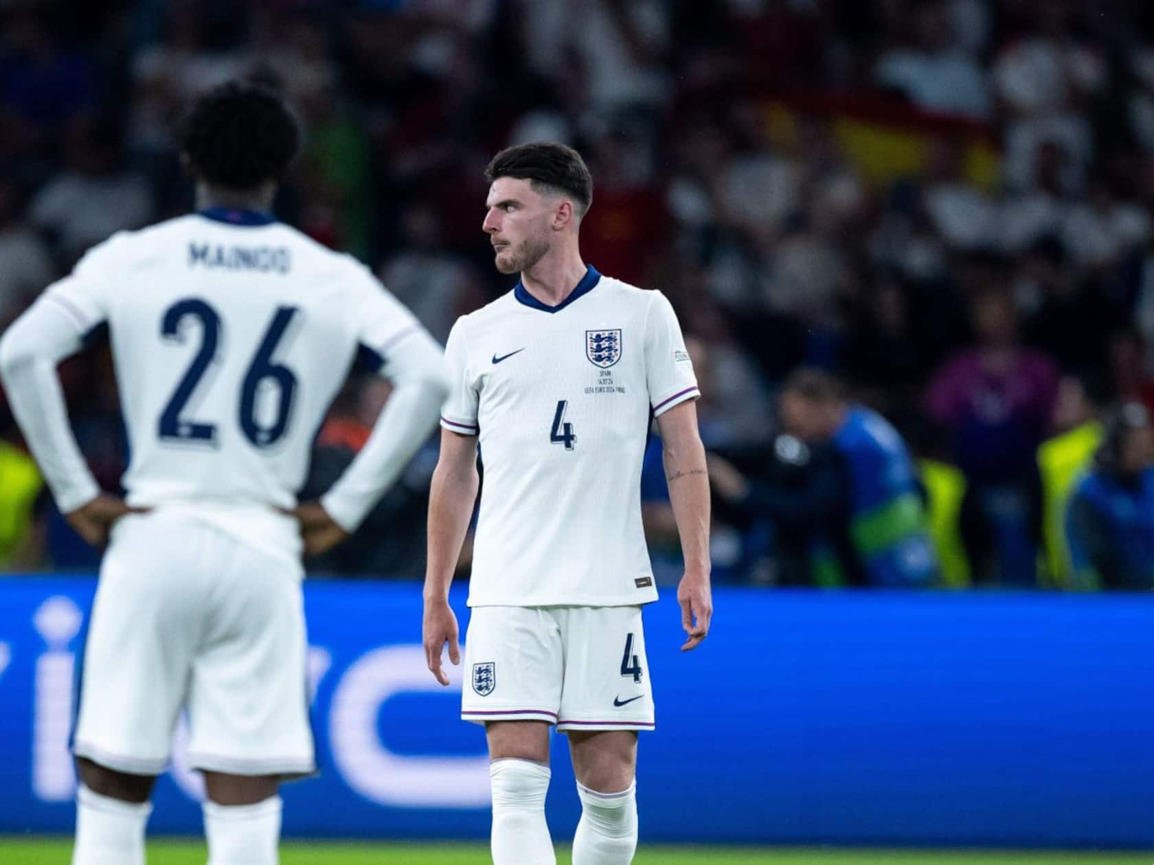 Declan Rice Was ‘Questioning’ Kobbie Mainoo’s Game — Then the Man United Star Forced a Reckoning