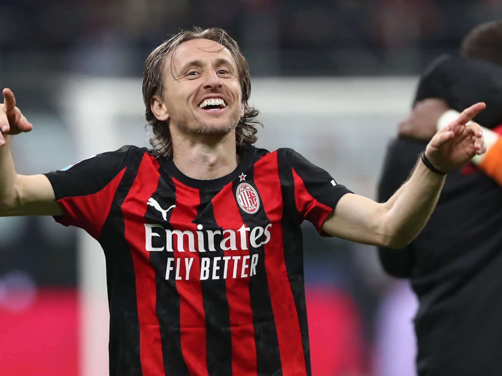 Modric’s Milan Exit Talk Grows Louder — and a Real Madrid Director Role May Be Waiting
