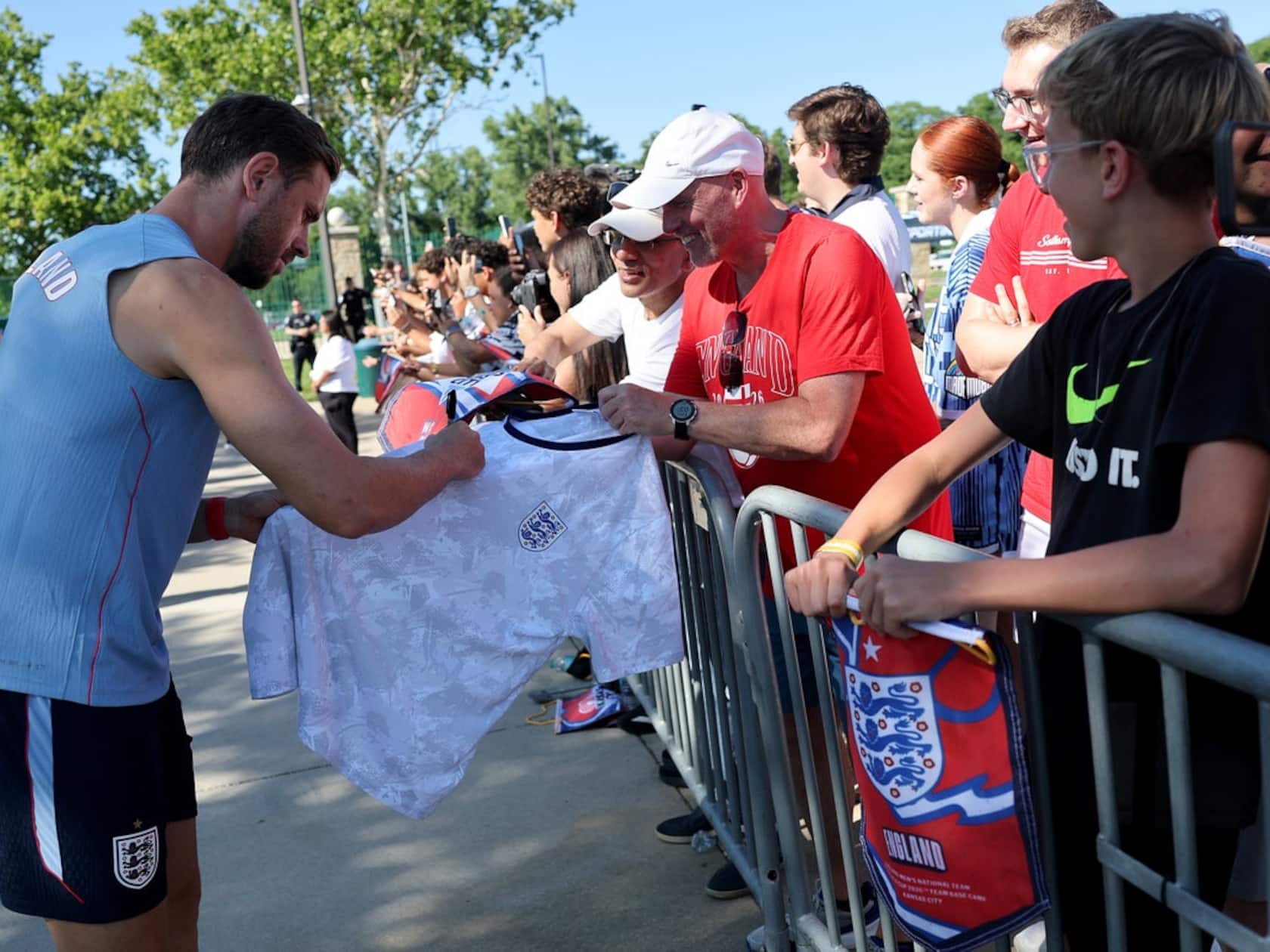 Tornado Warning Upstages England’s First Day at Kansas City World Cup Base