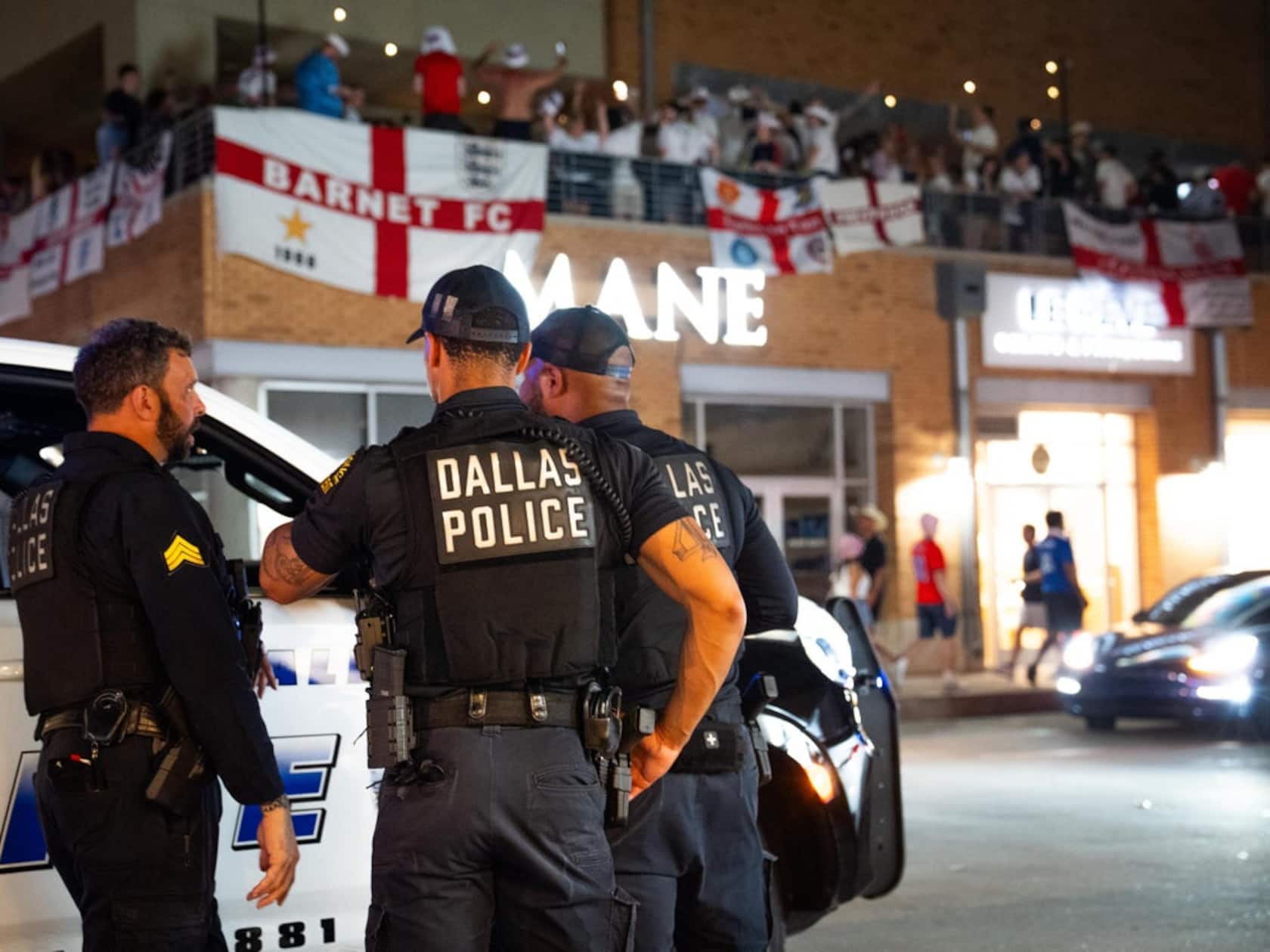 5,000 Beers and a Balcony Standoff: How England Fans Tested Dallas Police Before World Cup Kickoff
