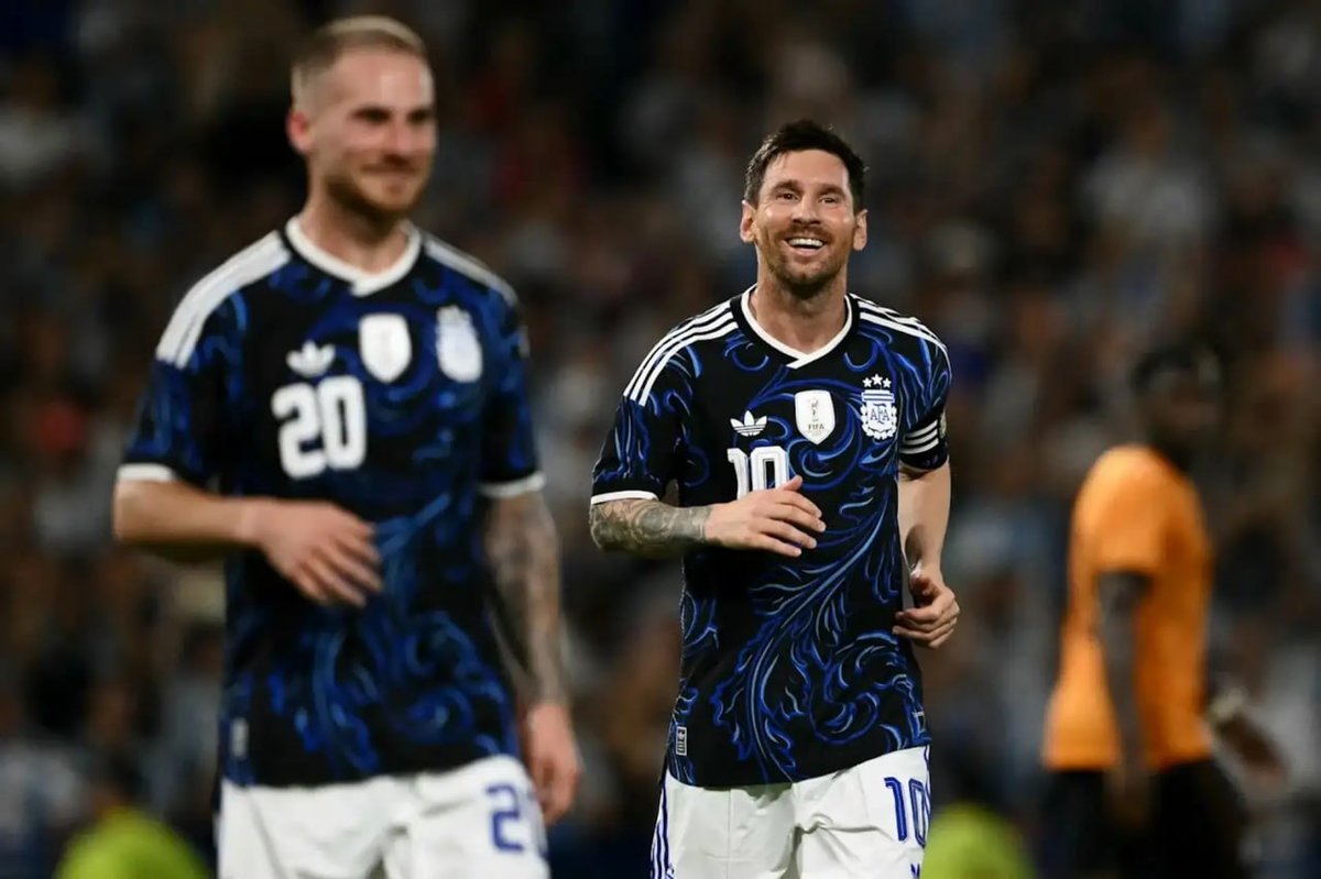 The Irony Behind Argentina: Messi as Coach, Scaloni as Figurehead