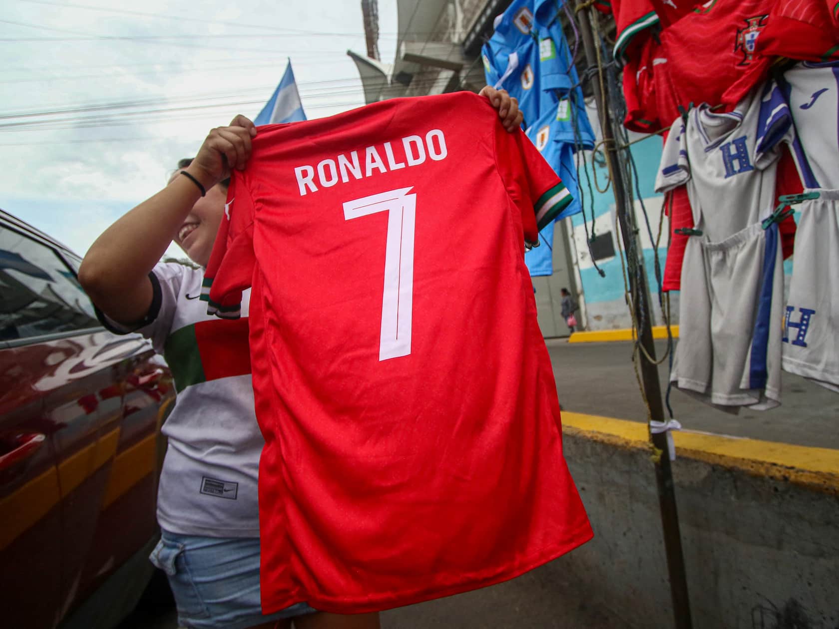 World Cup Wednesday: Portugal and England Face Defining Opening Tests