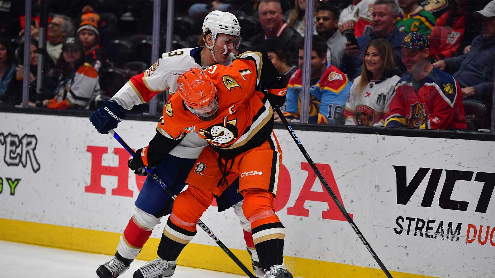 Radko Gudas’ Daughter Broke the News of His Return to Florida and It Was Perfect