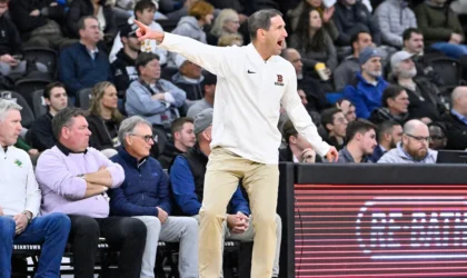 How Mike Boynton Just Added 14 Years of Head Coaching Experience to Michigan’s Bench